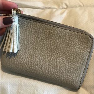 Gray Pebbled Leather Fossil Wristlet Wallet
